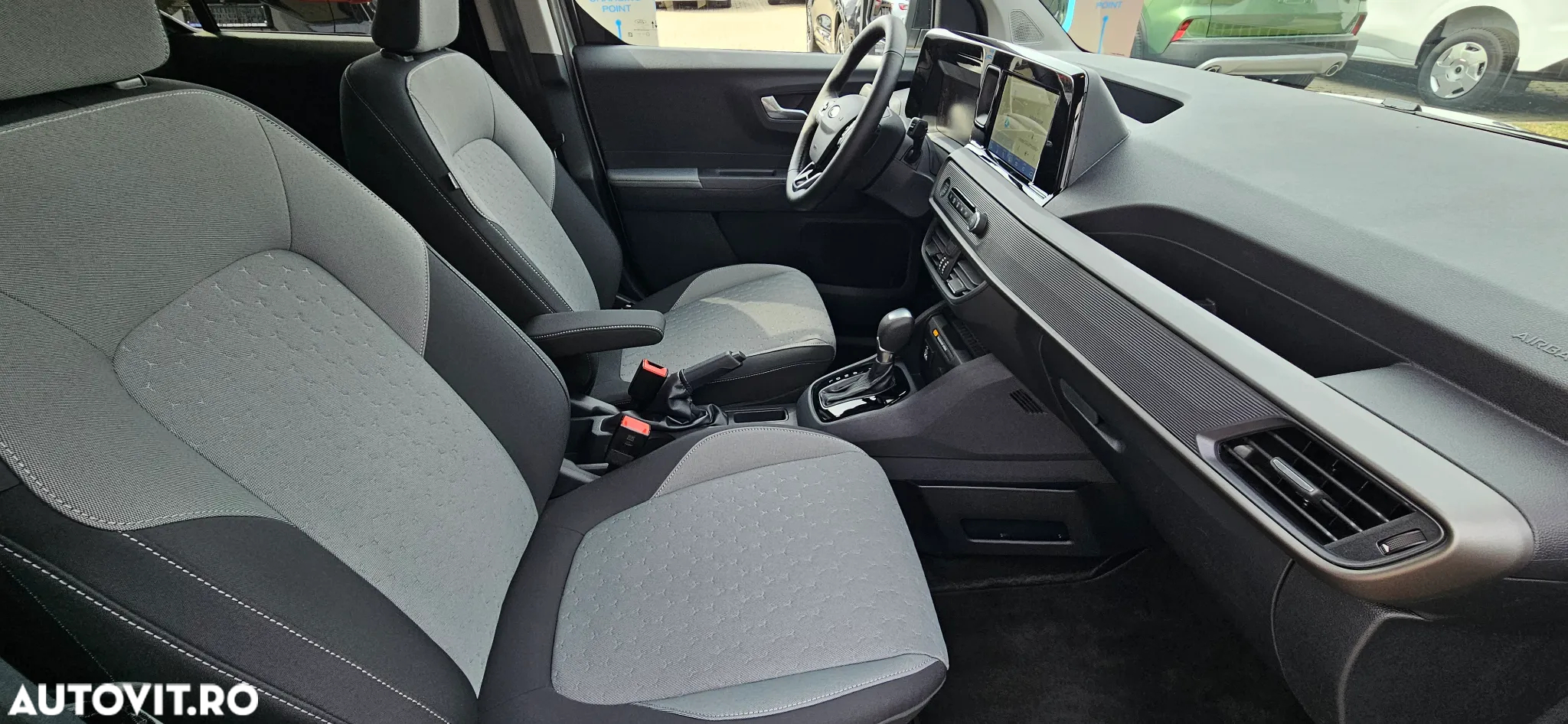 Ford Tourneo Courier 1.0 EcoBoost Titanium - 9