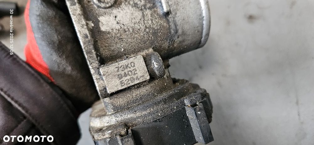 Przepustnica Suzuki Splash Opel Agila B 1,0 2011r 73K0 - 3