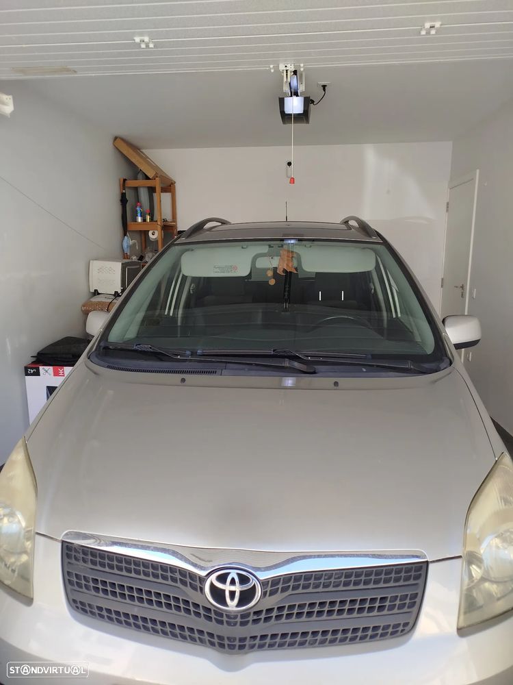 Toyota Corolla Verso 2.0 D-4D Sol TAE - 1
