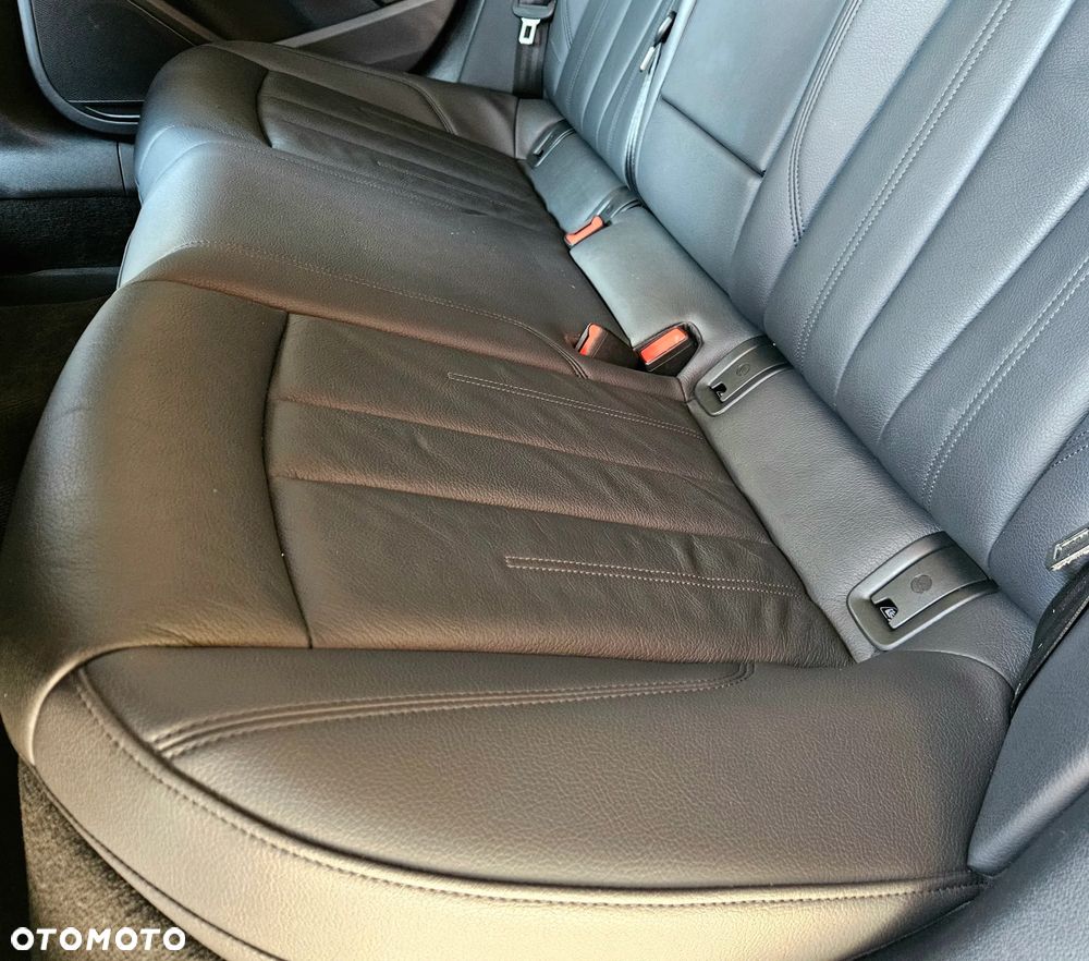 Audi A4 Allroad - 22
