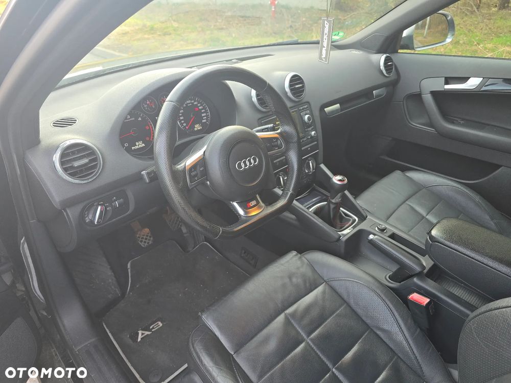 Audi A3 Sportback 2.0 TDI DPF S line Sportpaket plus - 8