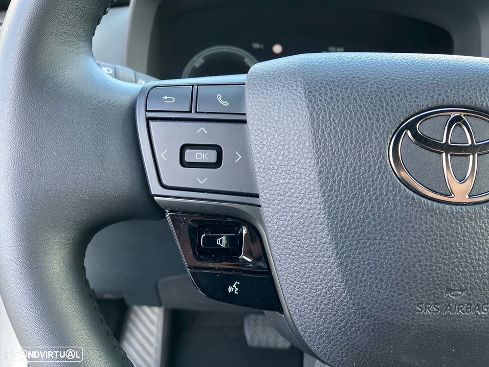 Toyota C-HR 2.0 HDF Plug-in Business - 32