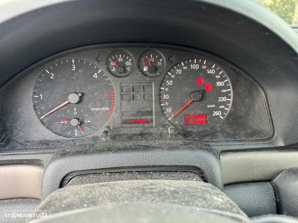 Audi A4 Avant 1.9 TDI Sport - 9