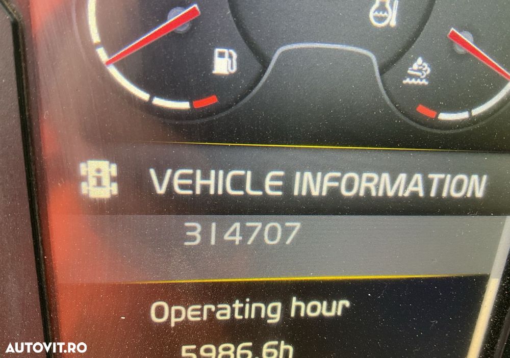 Volvo EC200EL Excavator - 8