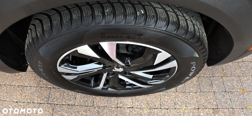 Peugeot 2008 1.5 BlueHDi Allure S&S EAT8 - 18