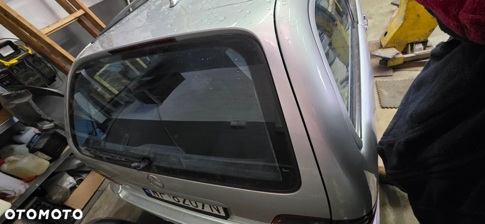 Mercedes-Benz Klasa E - 9