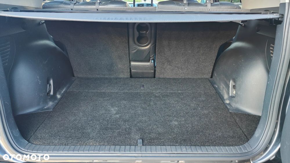 Toyota RAV4 2.2 D-CAT Premium - 14