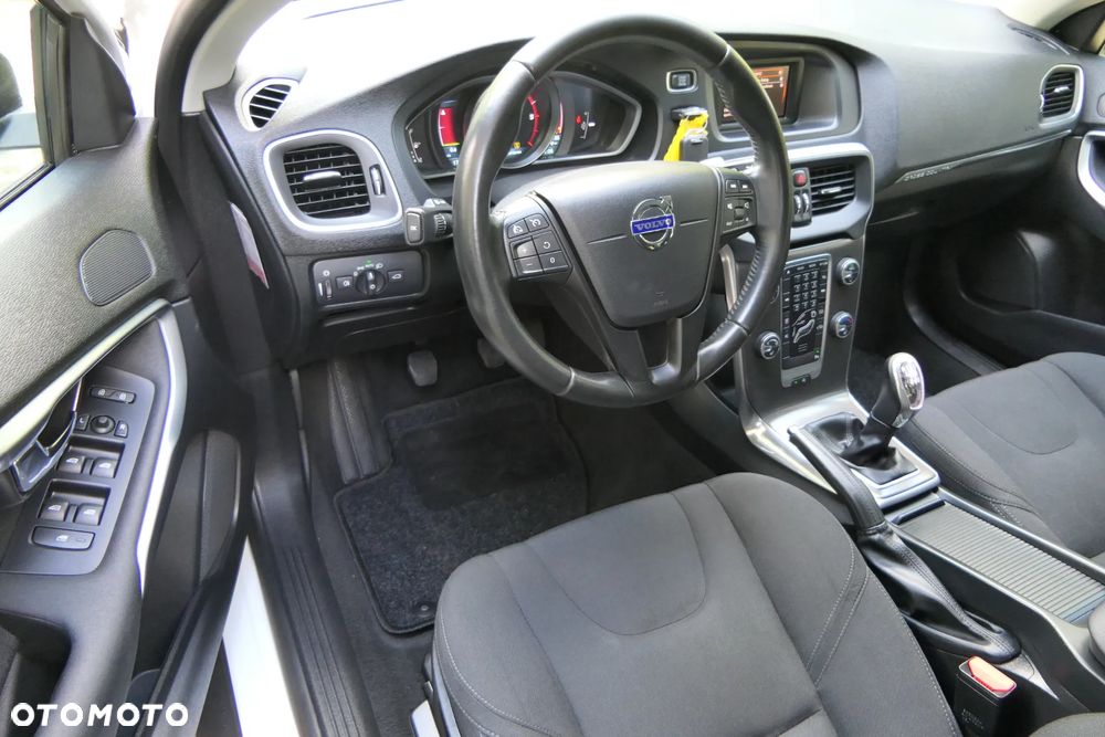 Volvo V40 - 17
