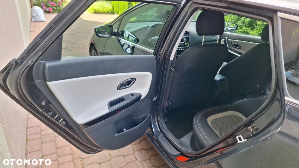 Kia Ceed - 26
