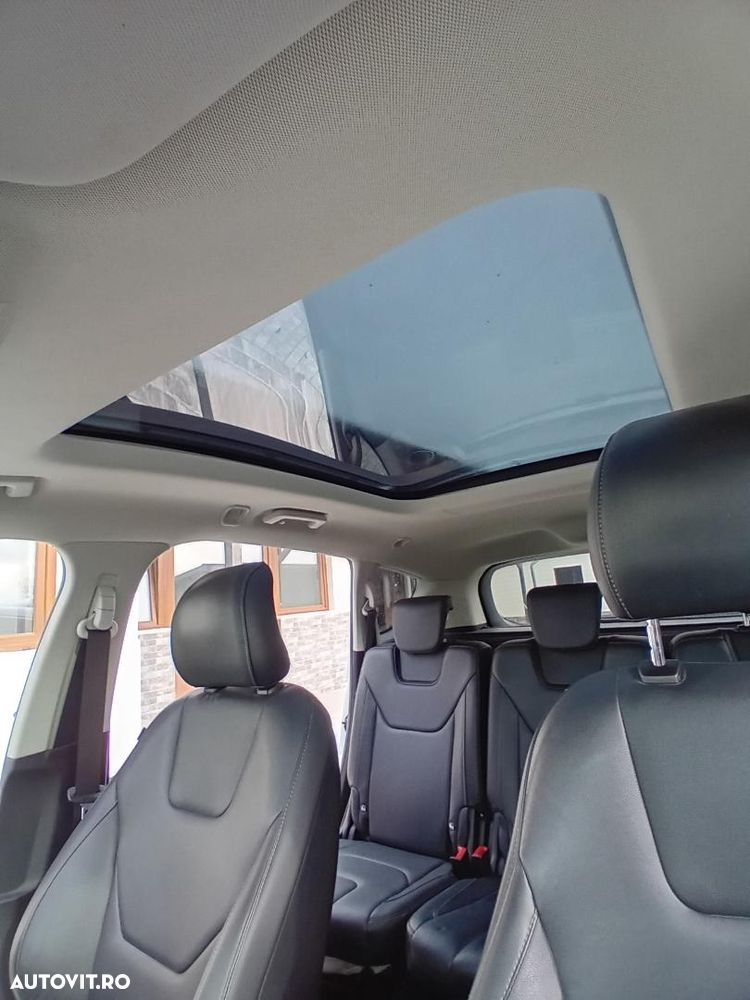 Ford S-Max 2.0 TDCi Powershift Titanium - 12