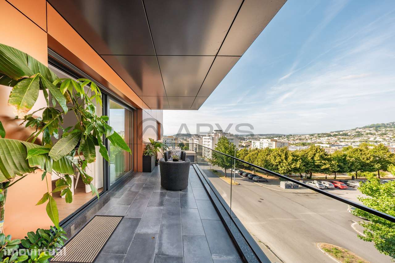 Apartamento T2 | SEMINOVO FRAIÃO - BRAGA - Grande imagem: 2/23