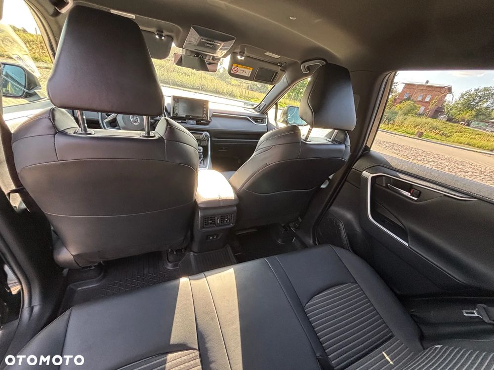 Toyota RAV4 2.5 Hybrid Black Edition by JBL 4x4 - 17
