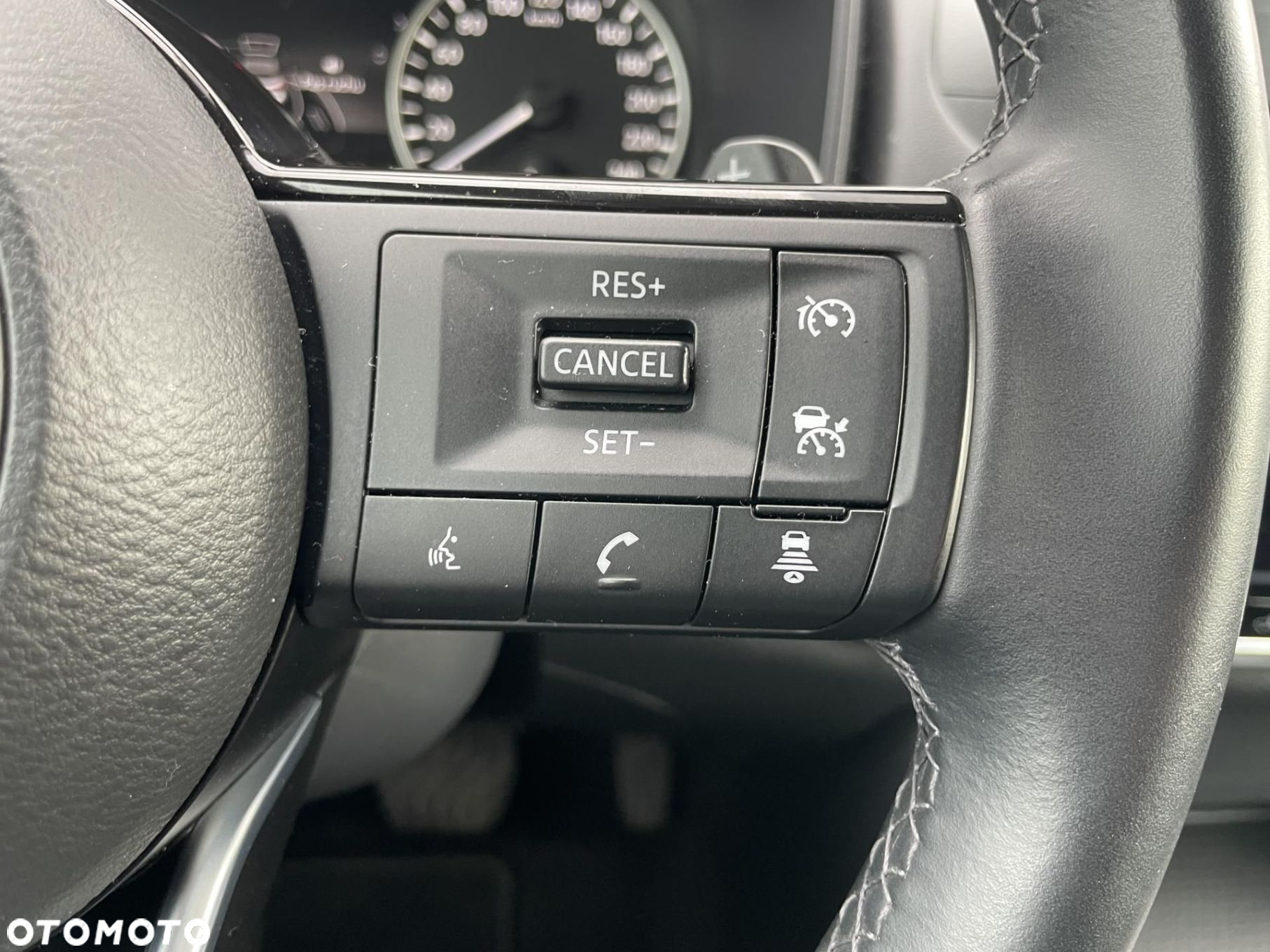 Nissan Qashqai - 13