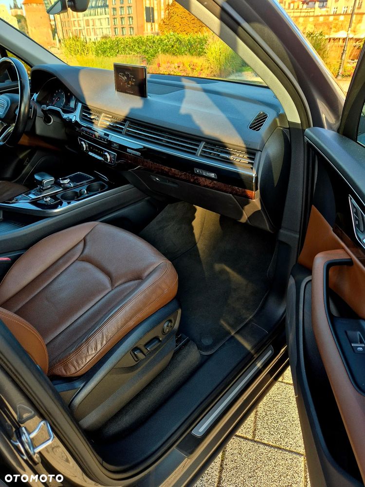 Audi Q7 3.0 TFSI Quattro Tiptr - 17