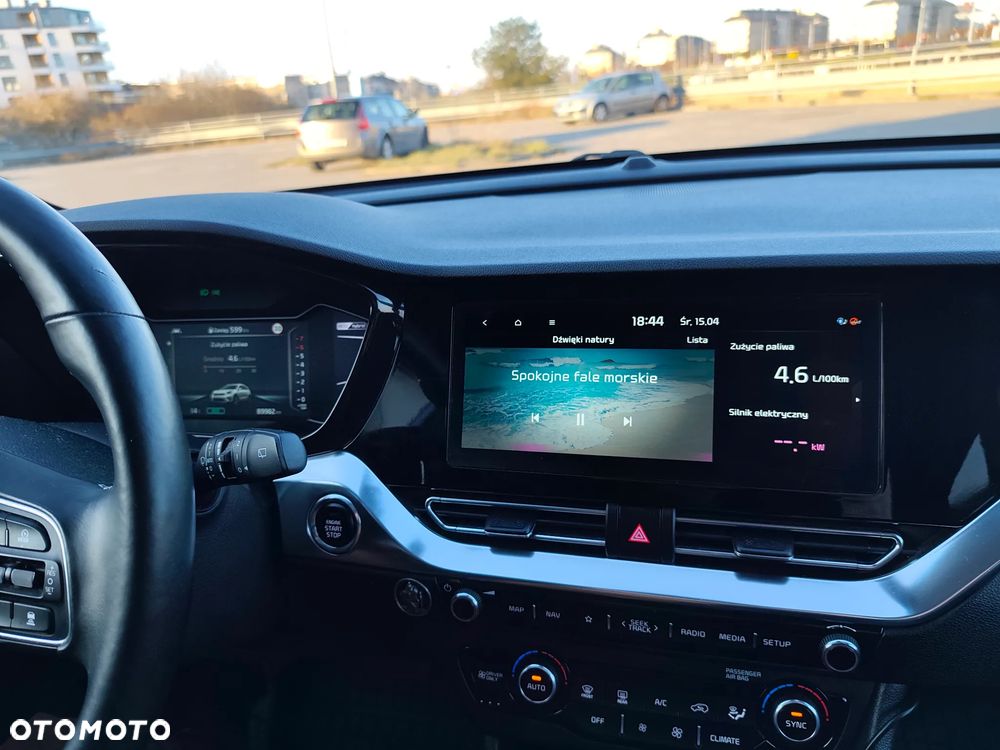 Kia Niro 1.6 GDI Hybrid Business Line - 11