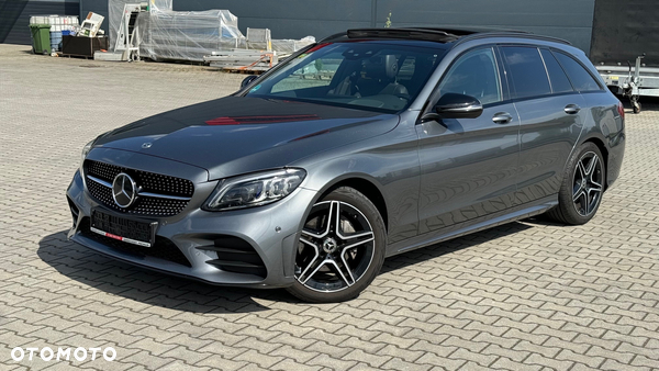 Mercedes-Benz Klasa C 220 d T 9G-TRONIC AMG Line