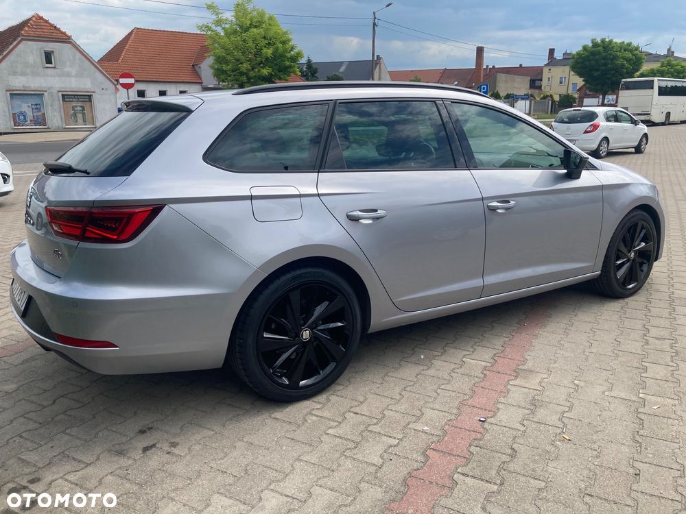 Seat Leon Sportstourer 2.0 TDI DPF DSG FR Black Matt Edition - 4