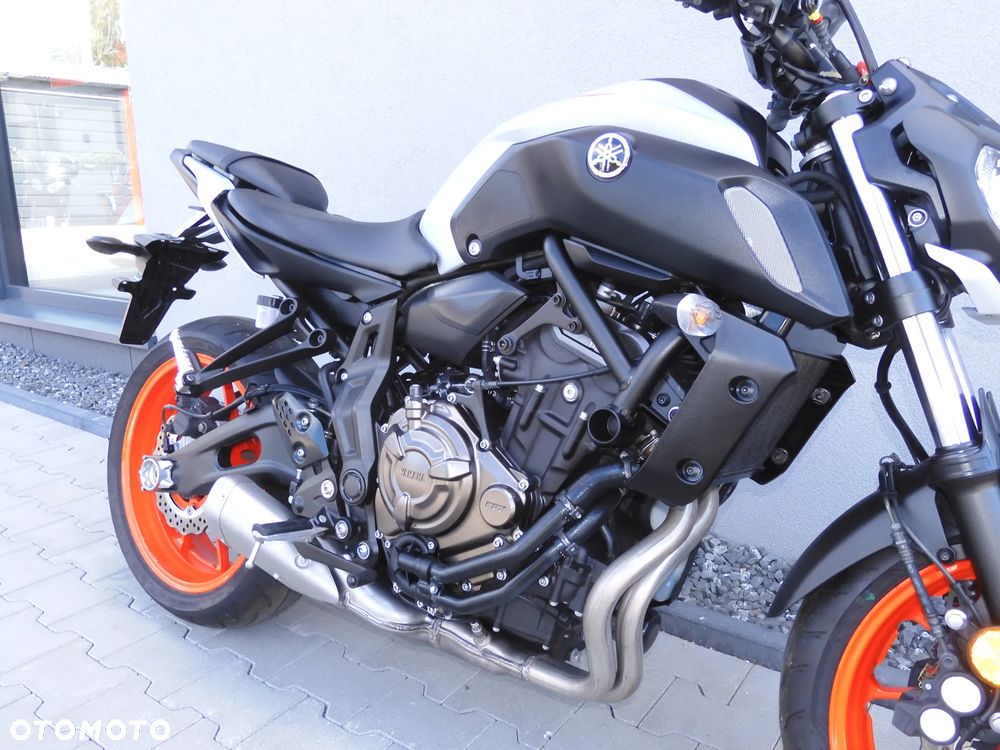 Yamaha MT - 5