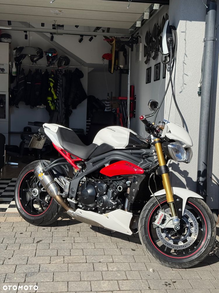 Triumph Speed Triple - 1