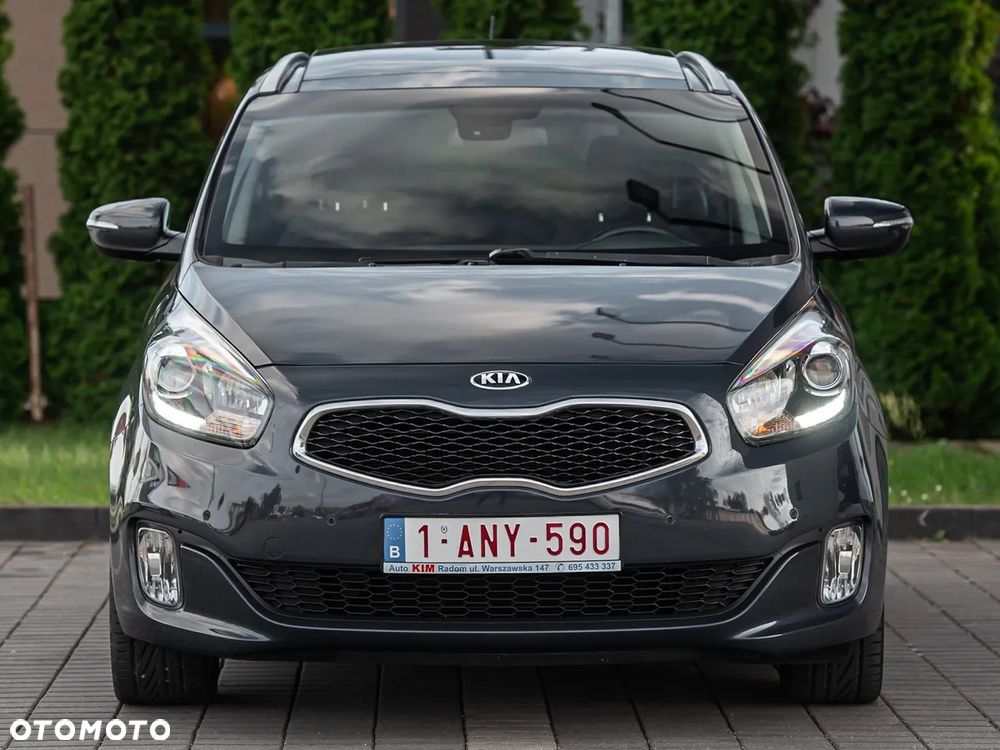 Kia Carens - 4