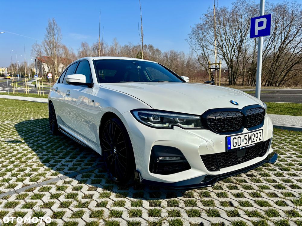 BMW Seria 3 320d xDrive M Sport Shadow sport - 9