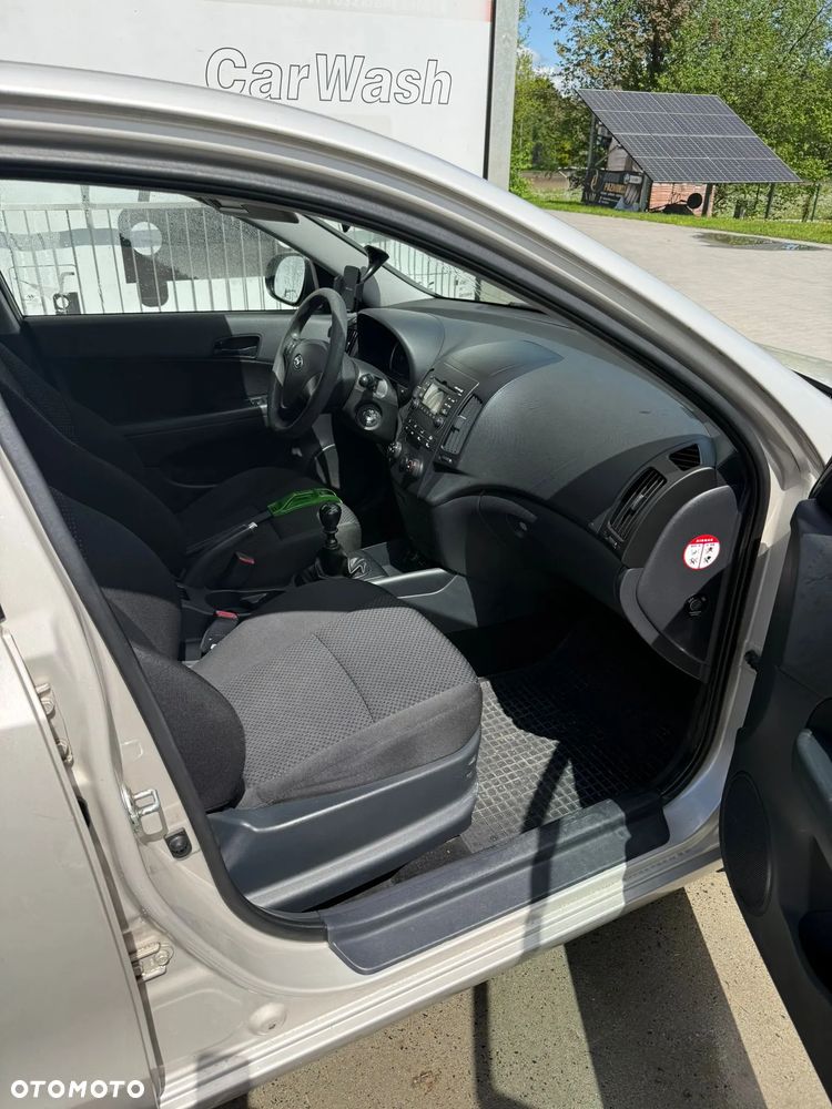 Hyundai i30 1.4 Classic - 10