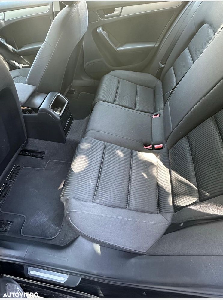 Audi A4 Avant 2.0 TDI - 7