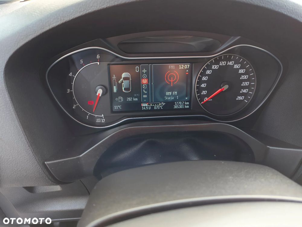 Ford S-Max - 14