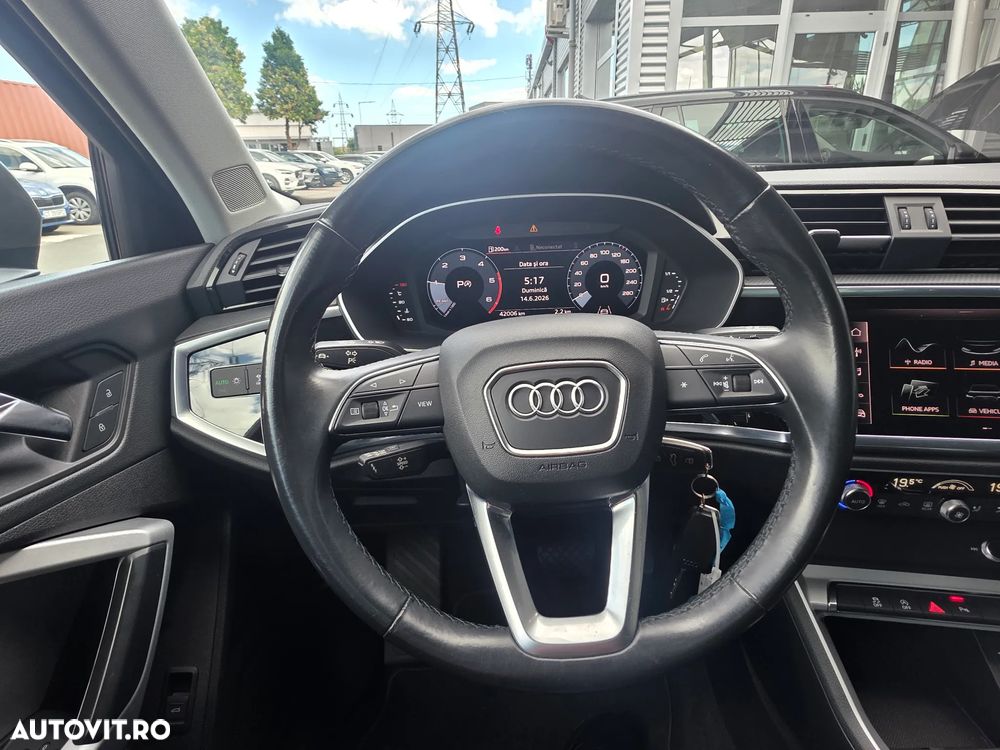 Audi Q3 2.0 35 TDI S tronic Advanced - 16