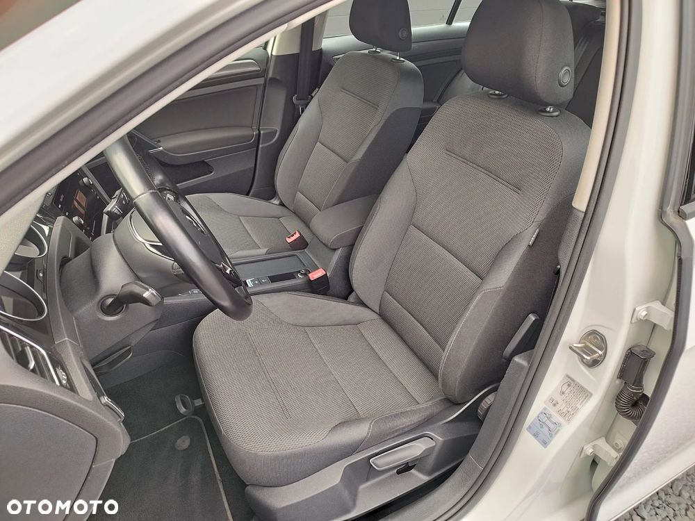 Volkswagen Golf Variant 2.0 TDI (BlueMotion Technology) Comfortline - 22