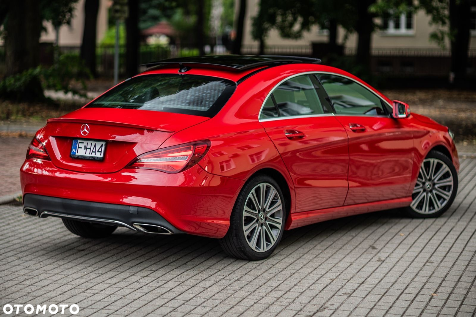 Mercedes-Benz CLA 250 4Matic 7G-DCT - 12