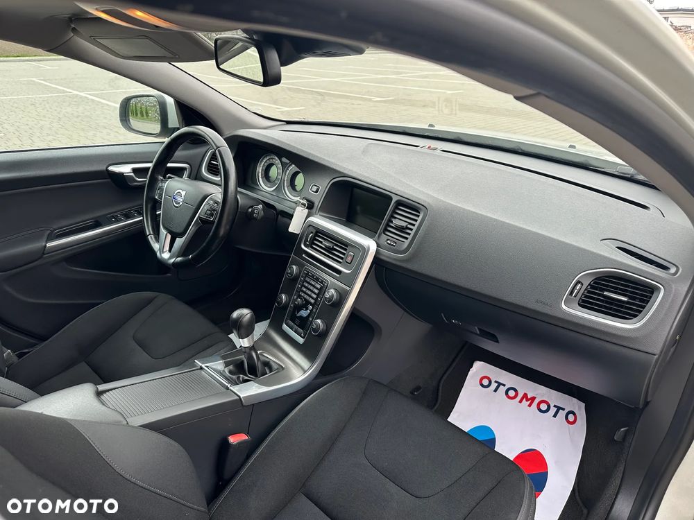 Volvo V60 D3 Edition - 10