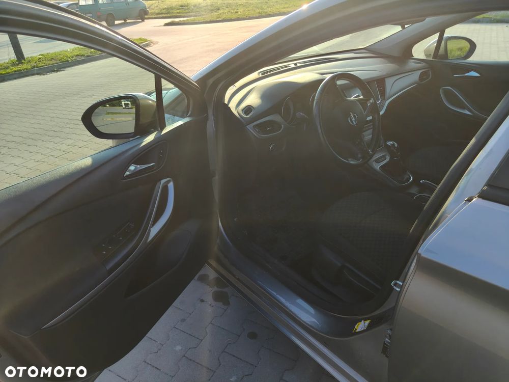 Opel Astra 1.4 T Enjoy - 6
