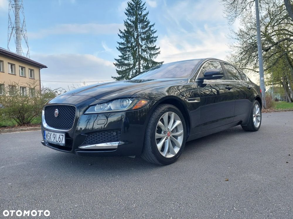 Jaguar XF - 10
