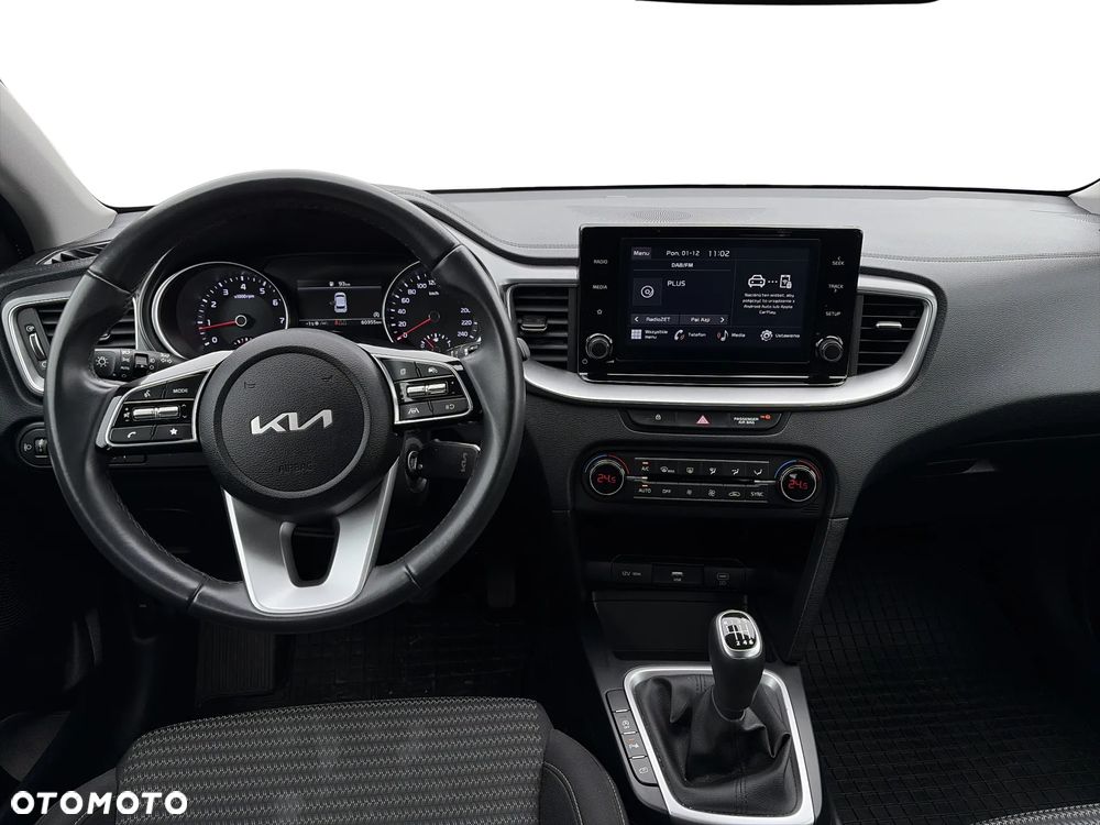 Kia Ceed 1.5 T-GDI M - 12