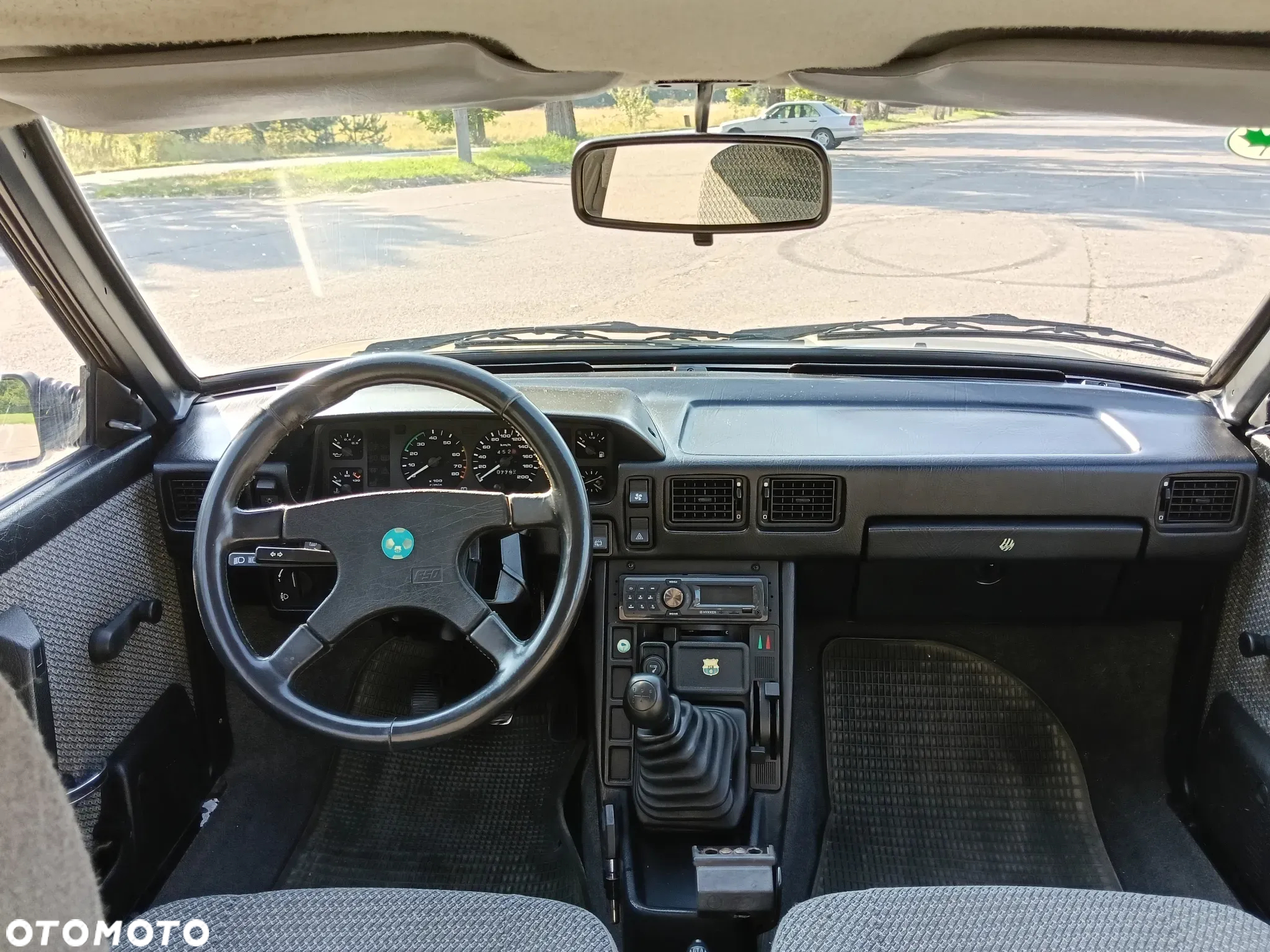 Polonez Caro - 30