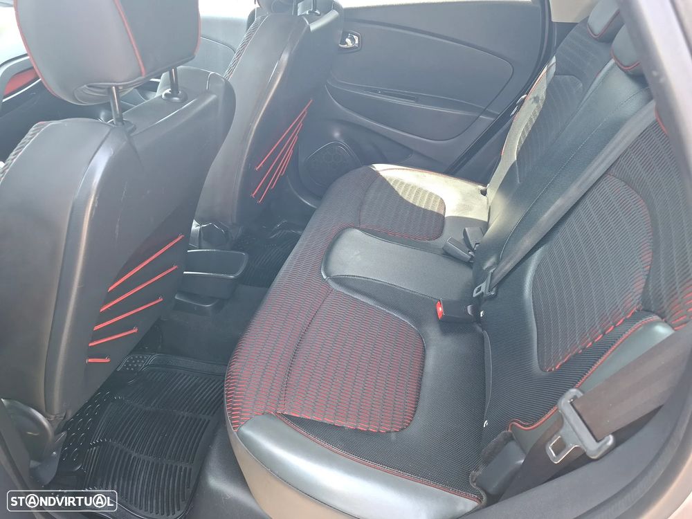 Renault Captur 1.5 dCi Exclusive XMOD - 6