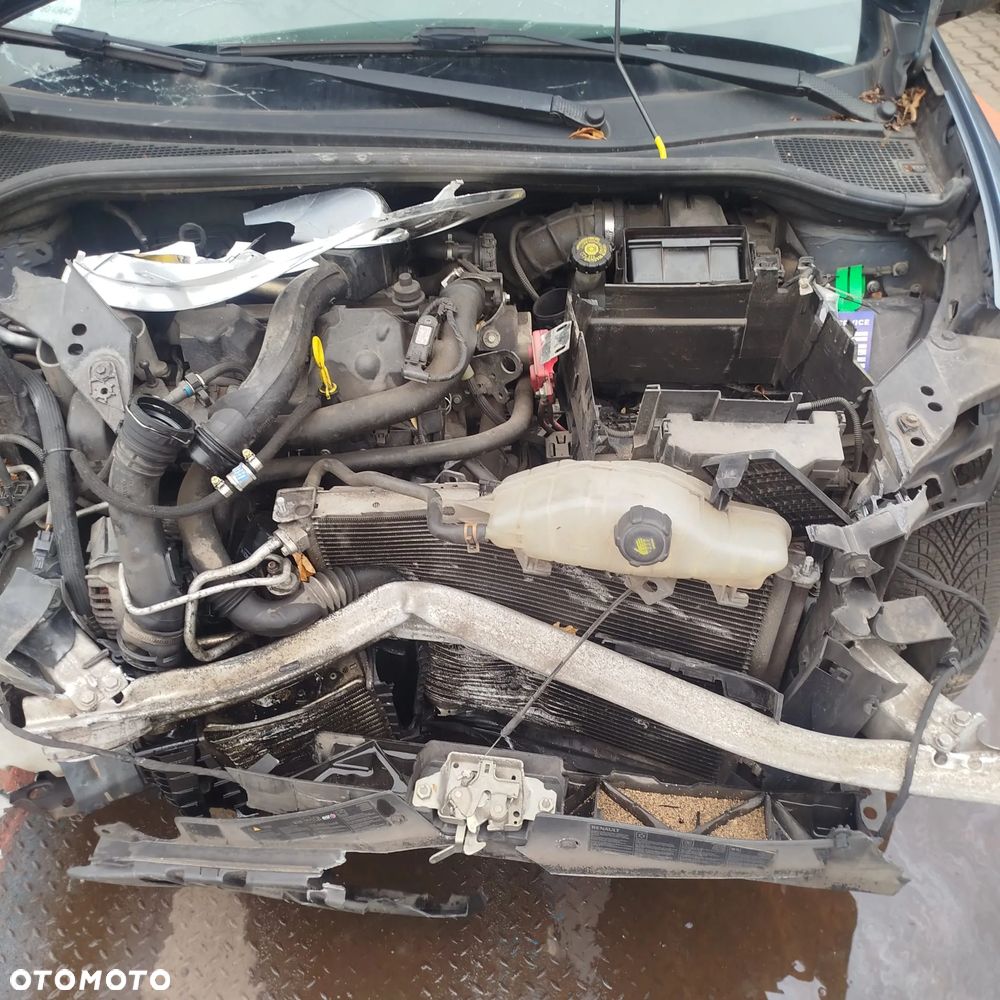 Renault Clio 3  na części . - 7