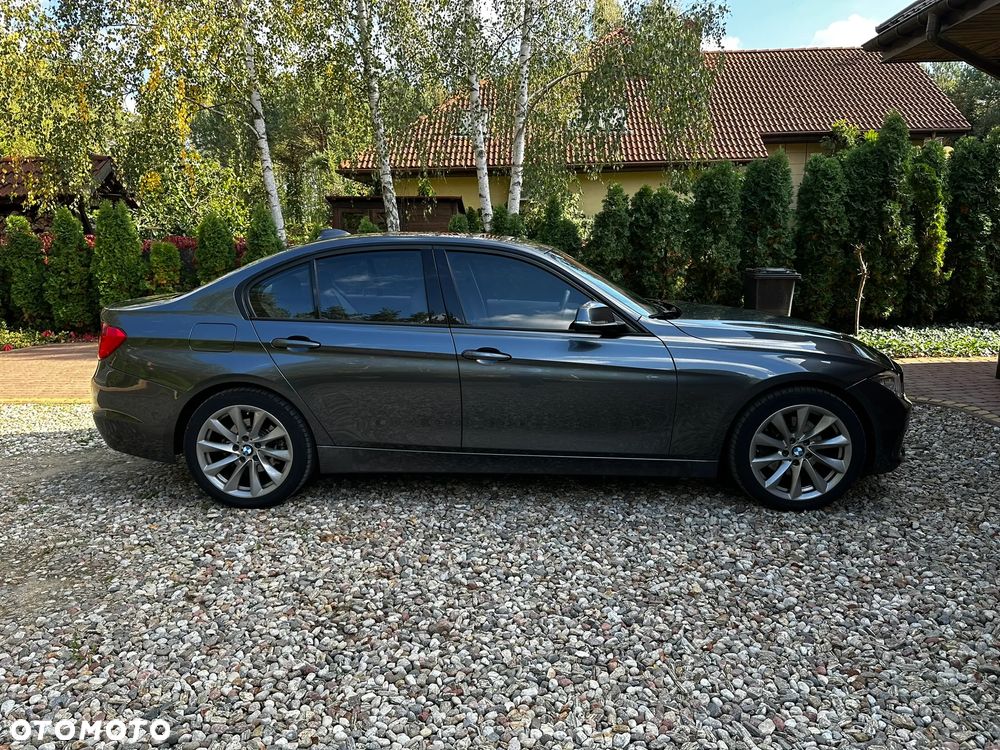 BMW Seria 3 328i - 14
