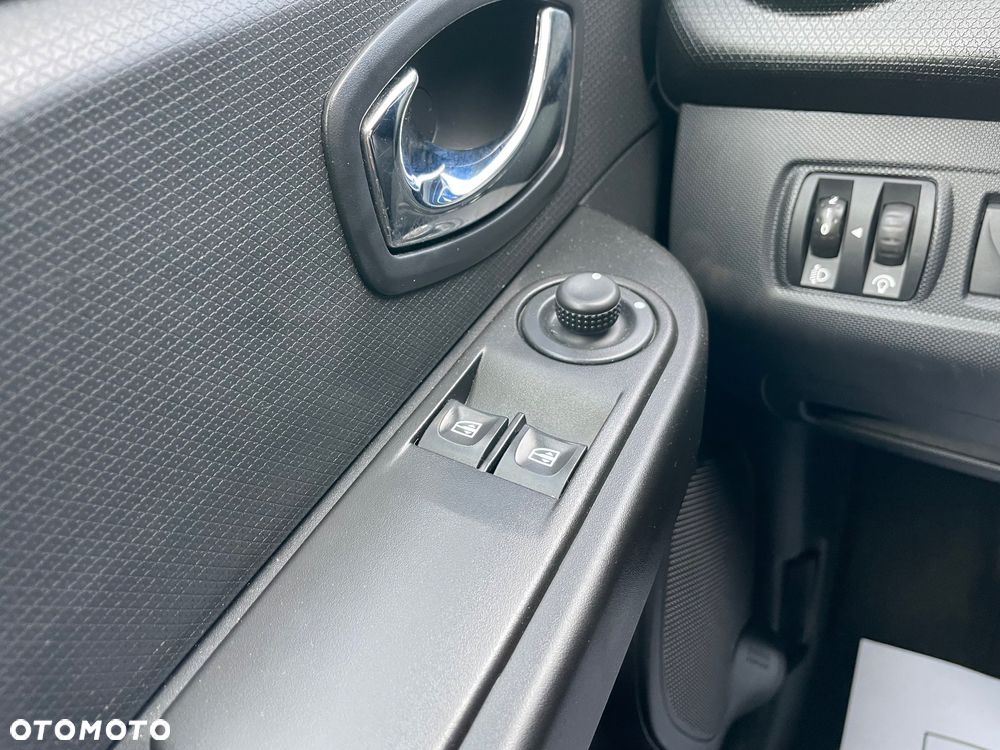 Renault Clio - 31