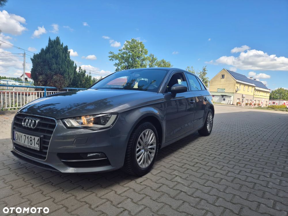 Audi A3 Sportback 1.6 TDI Attraction