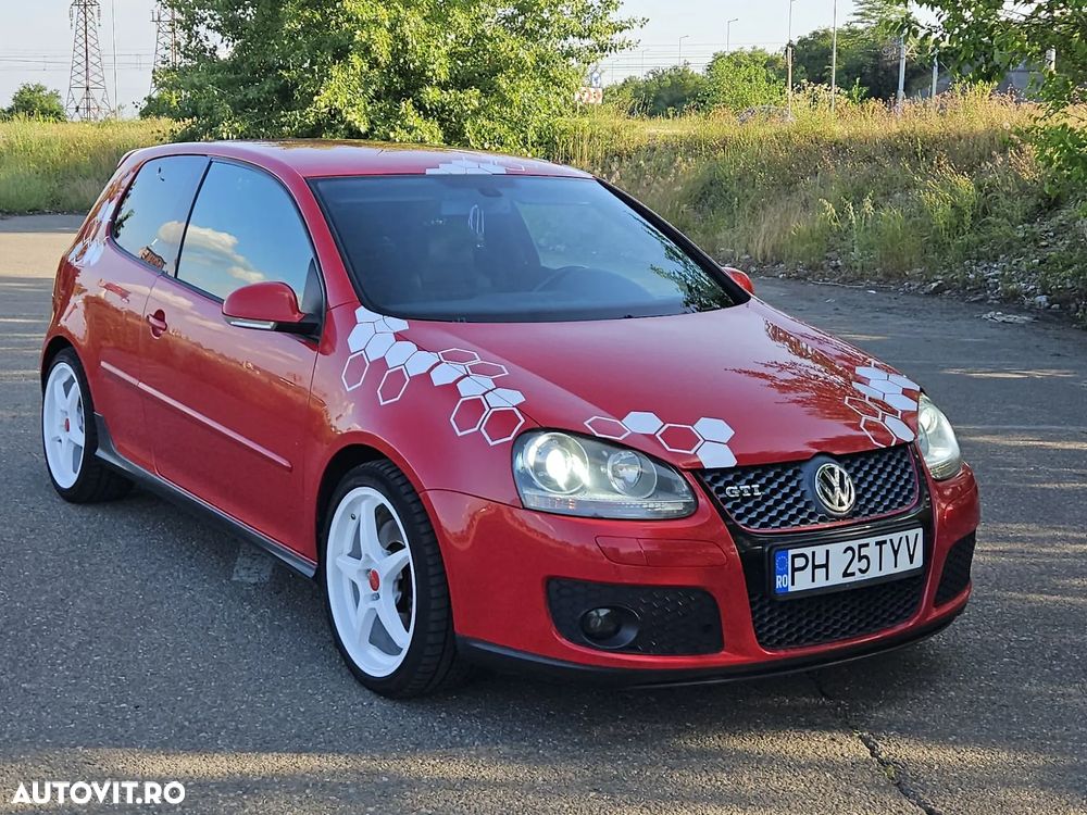 Volkswagen Golf 2.0 FSI GTI - 1