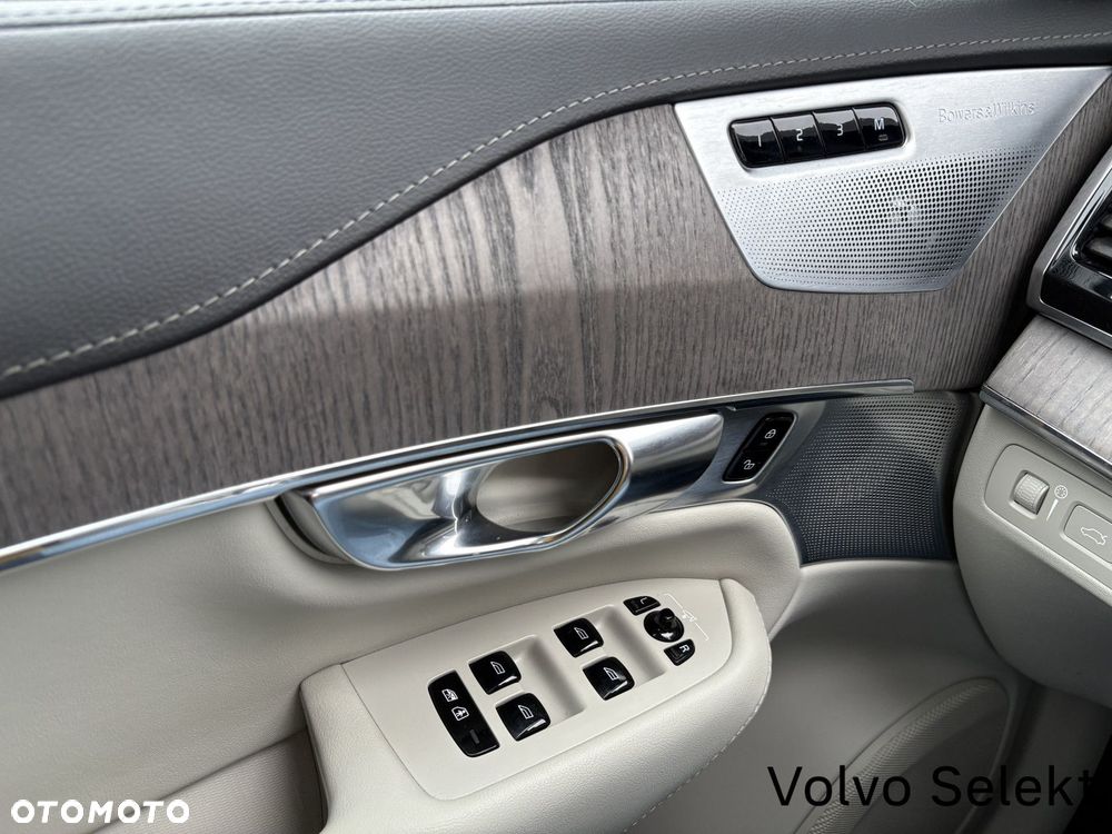 Volvo XC 90 - 19