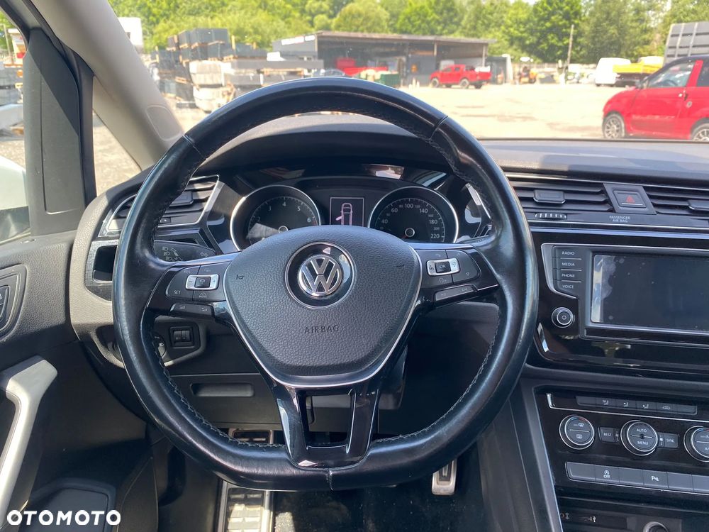 Volkswagen Touran 1.2 TSI (BlueMotion Technology) SOUND - 13