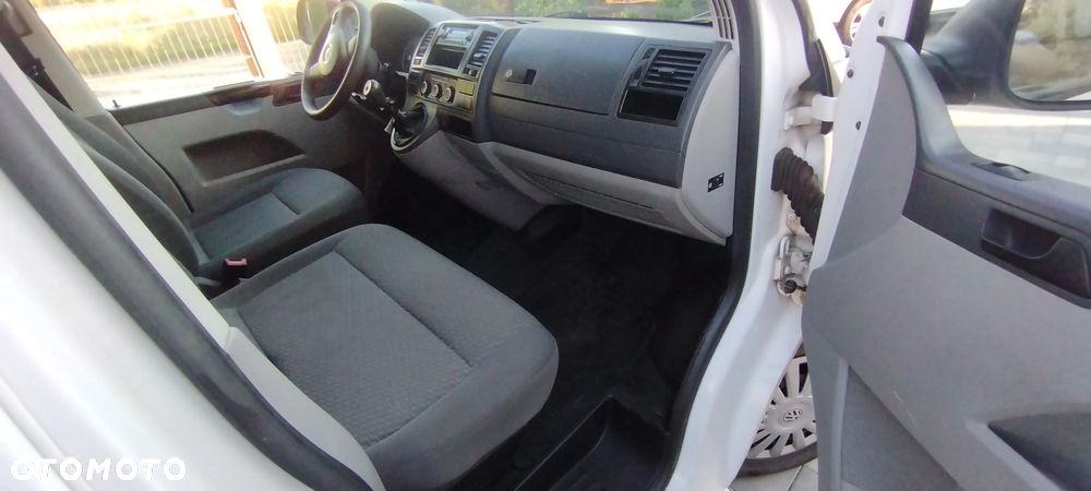 Volkswagen Transporter T5 - 17