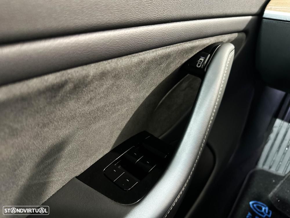 Tesla Model 3 Long-Range Dual Motor AWD - 40