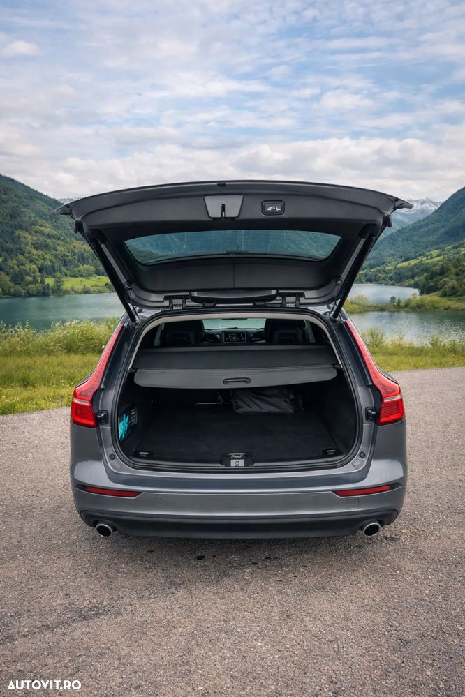 Volvo V60 D4 Momentum - 10