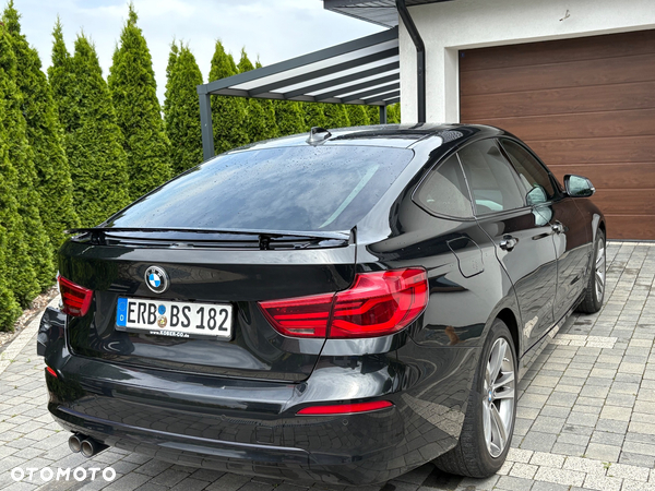 BMW 3GT 330i GPF xDrive Sport