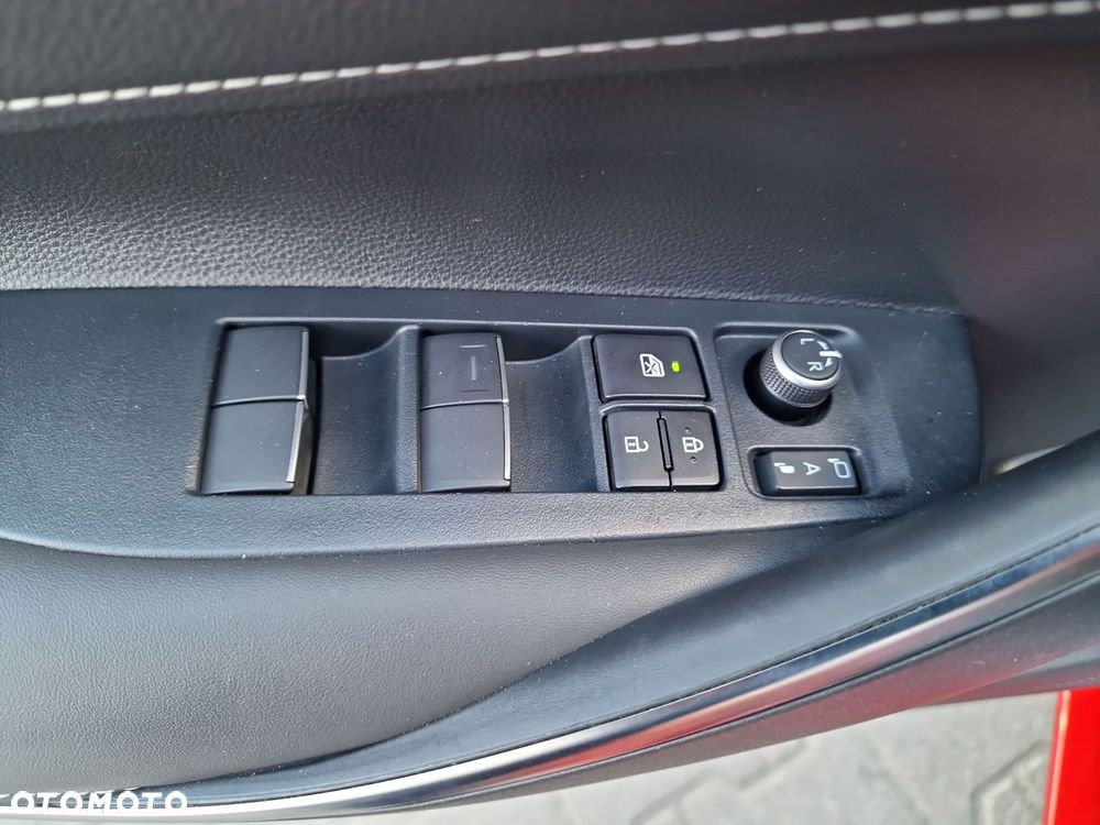 Toyota Corolla 1.8 Hybrid Style - 18