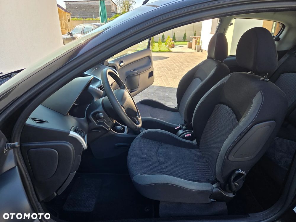 Peugeot 206 plus - 26